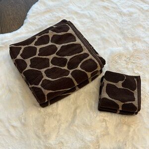 Divatex Towel Set, Brown Animal print.  100% Cotton Quick Dry Quality
